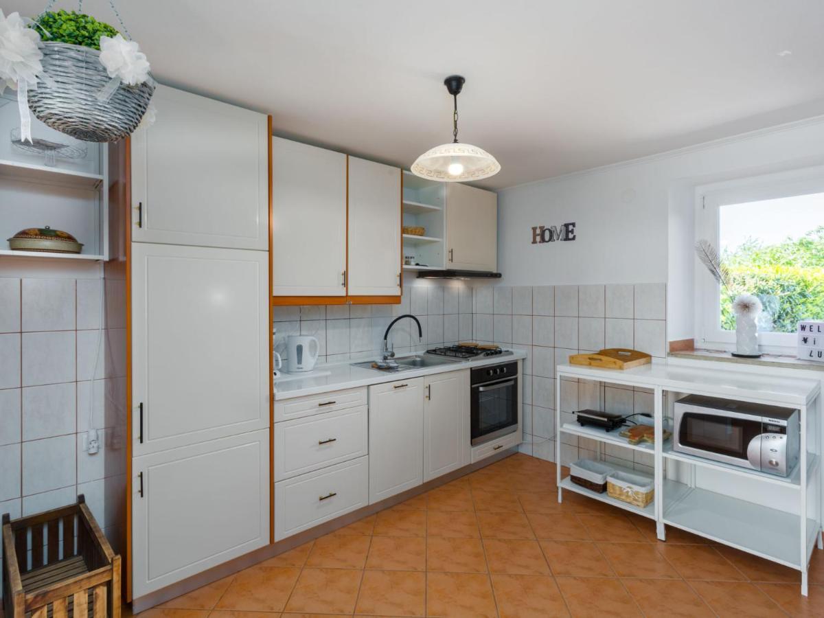 Holiday Home Villa Lucky By Interhome Brtonigla Exterior foto